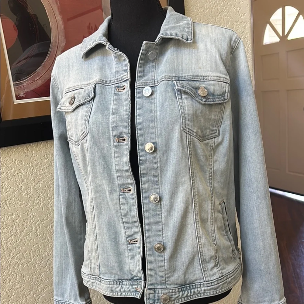CHICO’S Lace-Back Denim Jacket - Picture 3 of 7